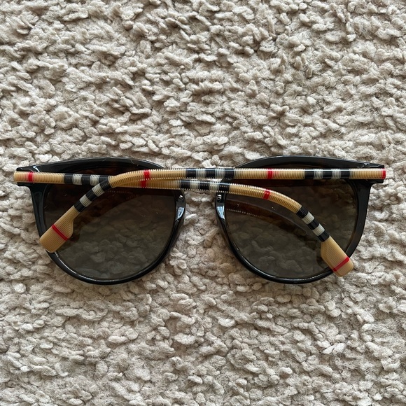 Round frame Sunglasses - Picture 9 of 9